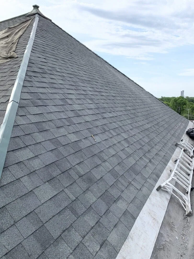 Completed asphalt shingle roof in the Capital Region